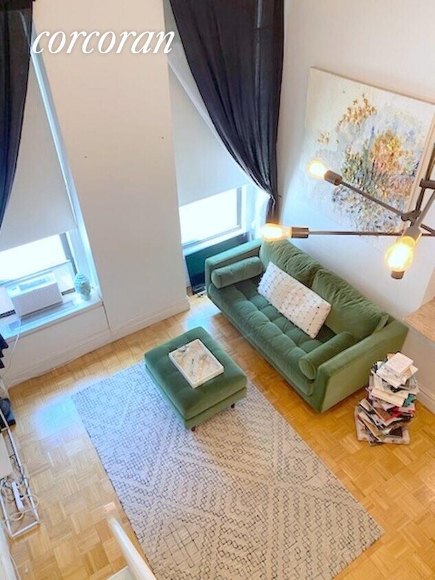 Primary Photo - 465 W 57th St
