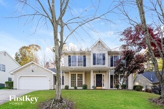 Building Photo - 3121 Southhampton Dr