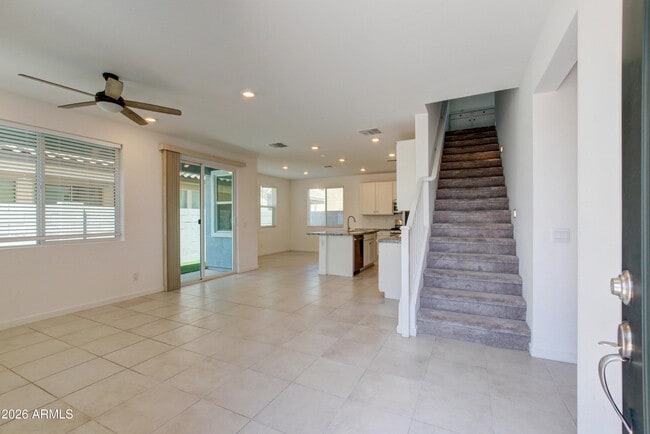 Foto del edificio - 9902 E Tamery Ave