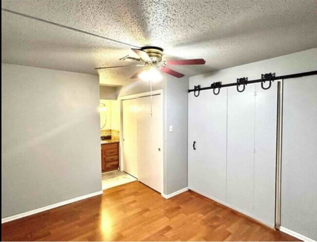 Foto del edificio - 2315 Loreco St