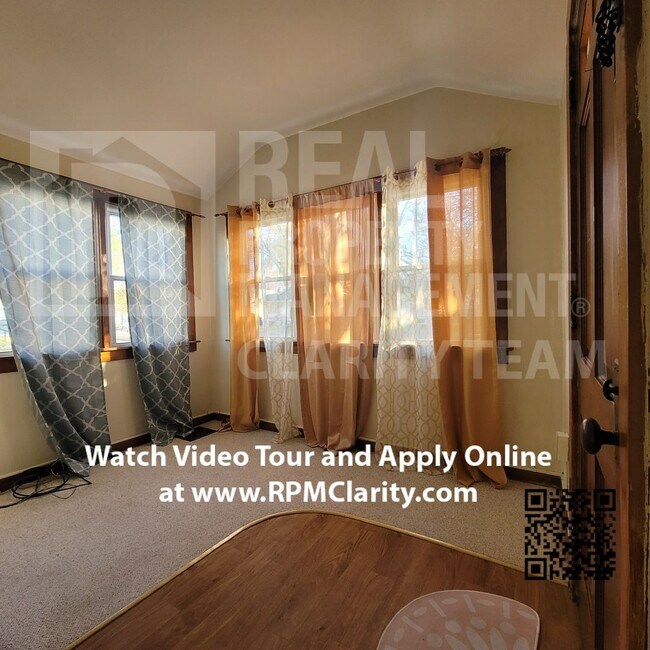 Building Photo - 3 Bed/1 Bath Home in Port Clinton