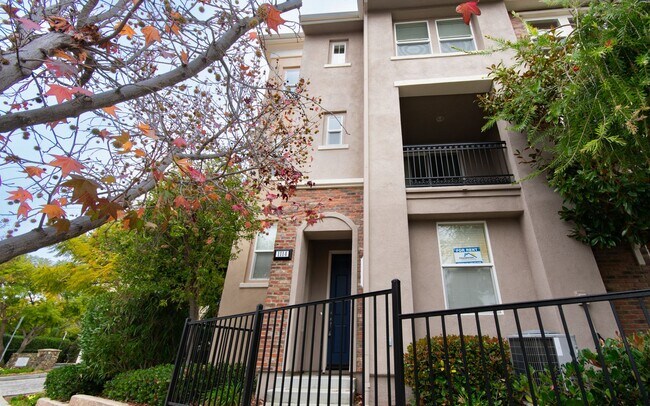 Building Photo - Condo in San Elijo!