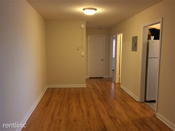 Foto del edificio - 439 N Frederick Ave