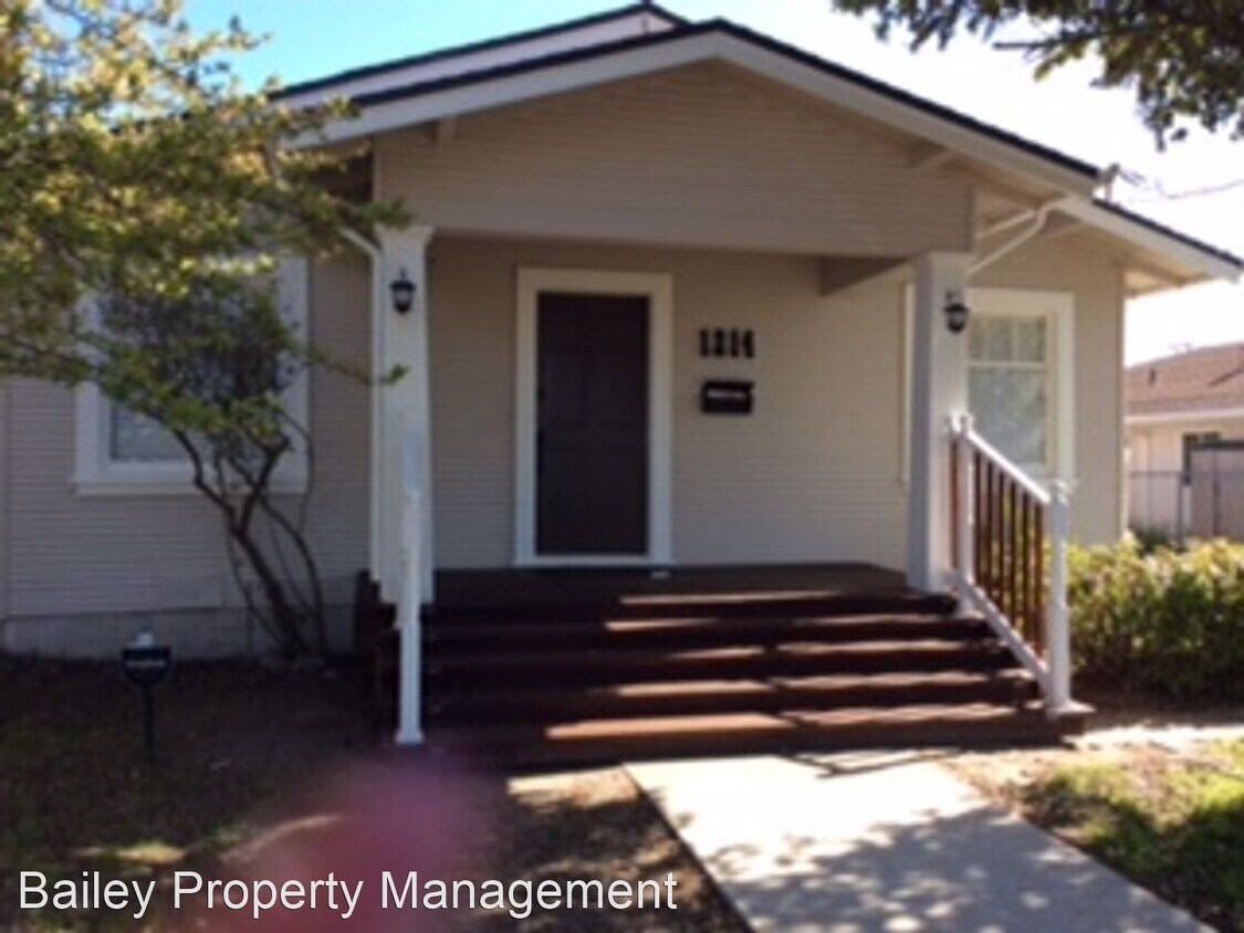 Foto principal - 2 br, 1 bath House - 1214 Bay Street
