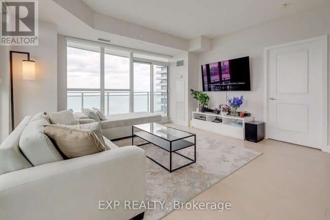 Photo du bâtiment - 33-3133 Shore Breeze Dr