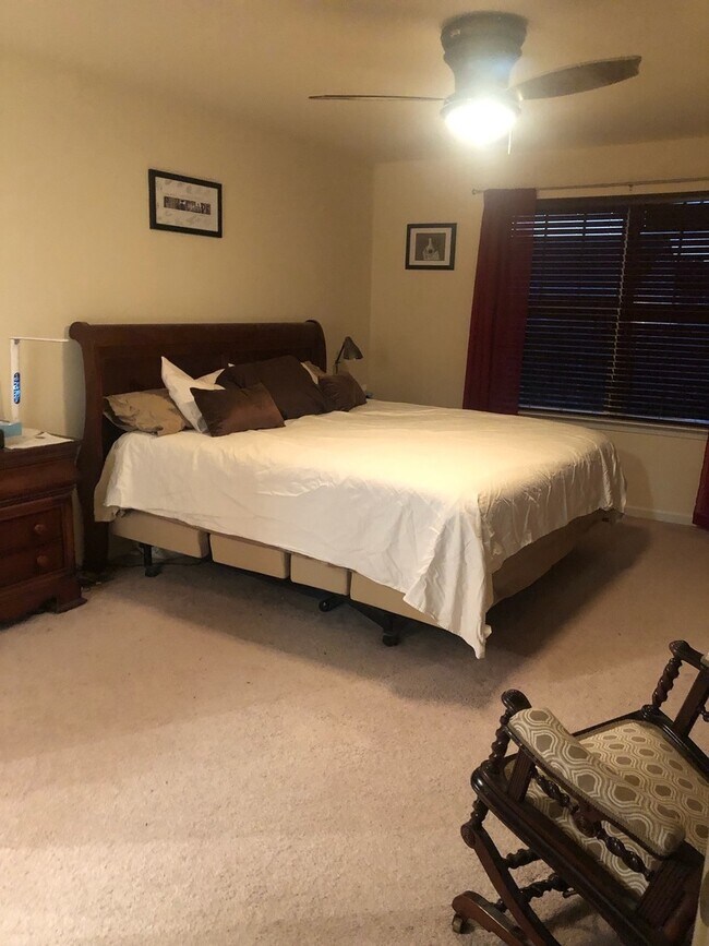 Foto del edificio - 2923 Snuggles Ct