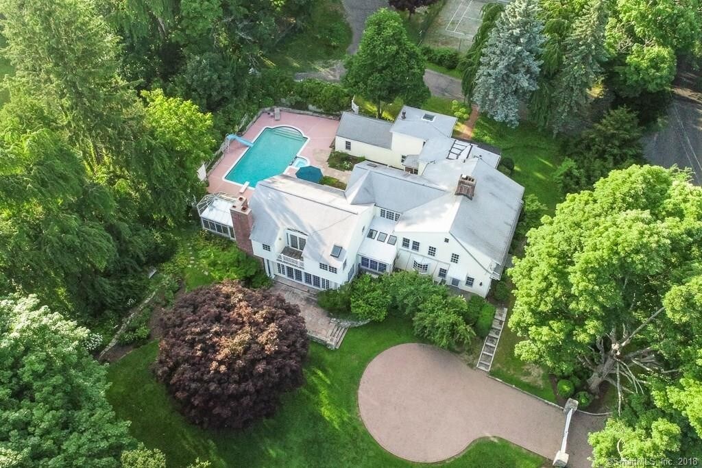 Primary Photo - 16 N Racebrook Rd