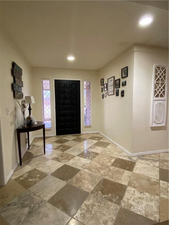 Building Photo - 13241 St Andrews Dr