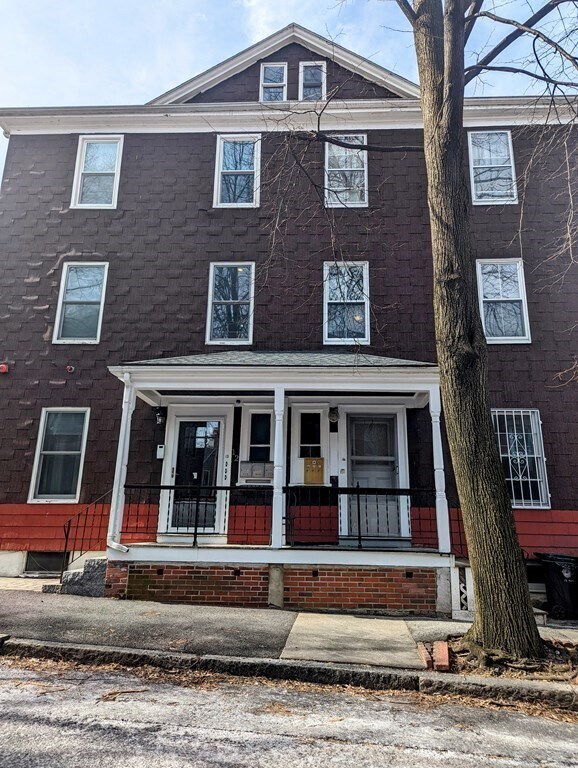 Primary Photo - 12 Perry St
