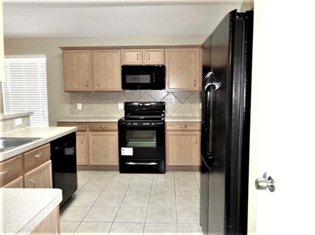 Foto del edificio - 15011 Sunset Villa Ct