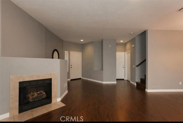 Building Photo - 9122 Lemona Ave