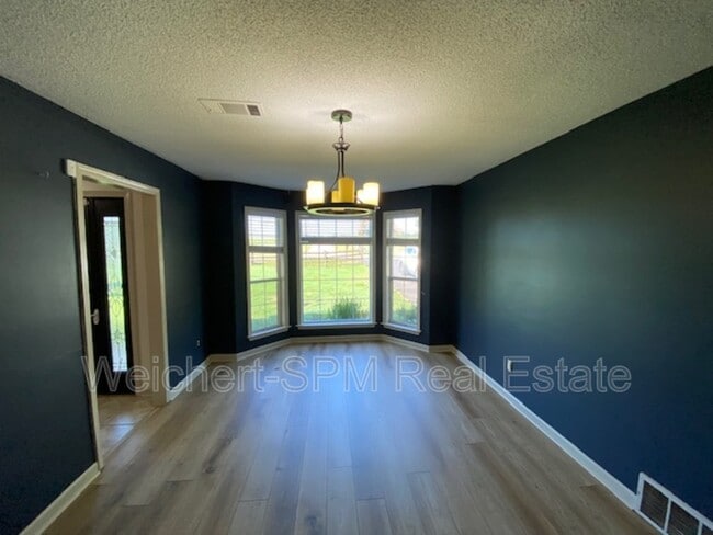 Foto del edificio - 1350 Beaver Creek Rd