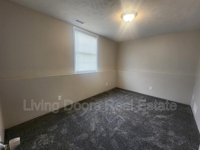 Building Photo - 1748 N 27th St