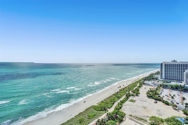 Building Photo - 4775 Collins Ave