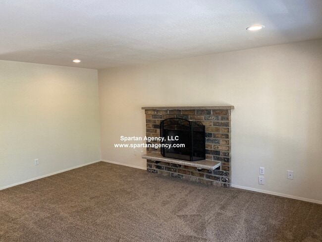 Foto del edificio - 10416 29th St E