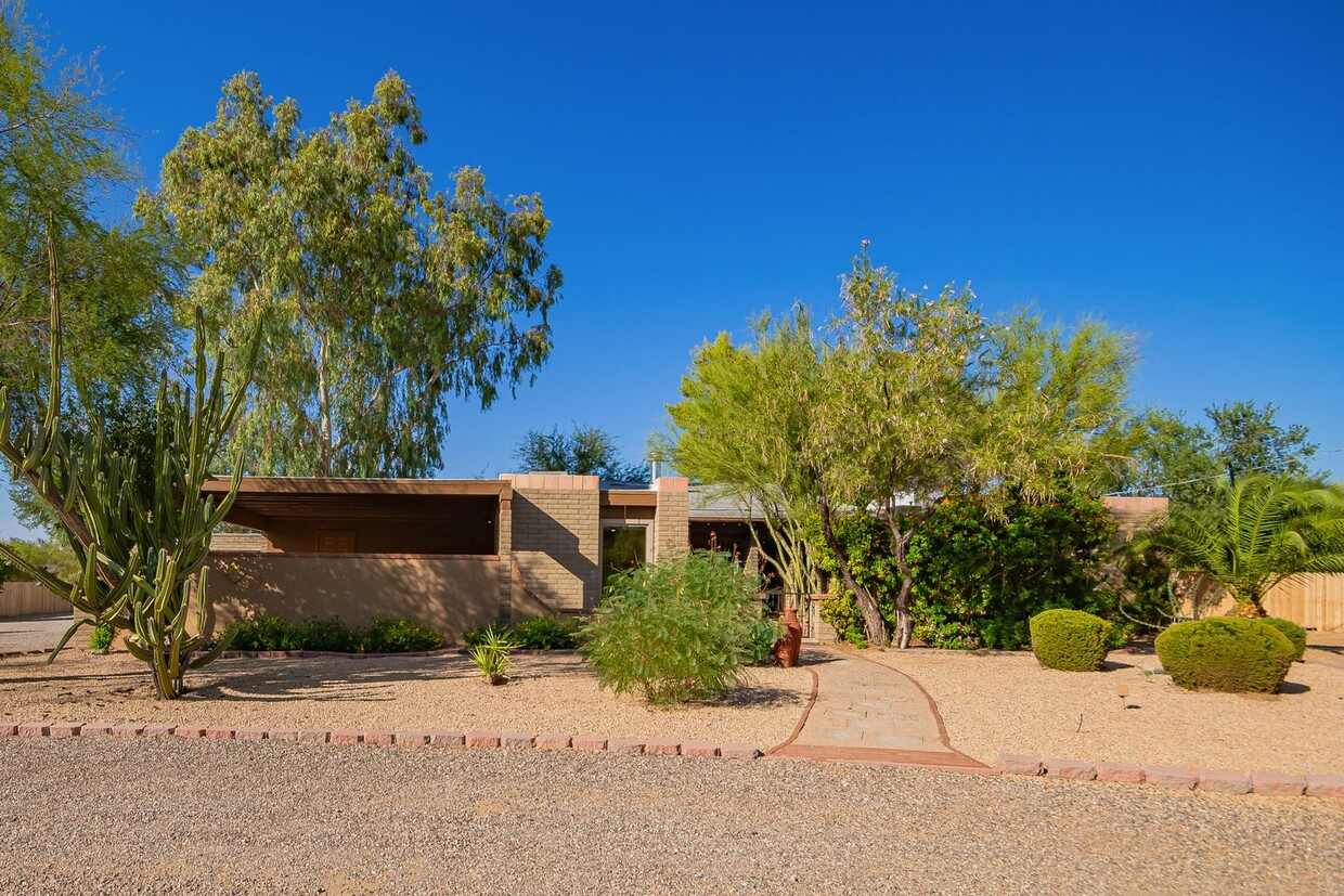 Foto principal - Cave Creek, AZ Rental Listing