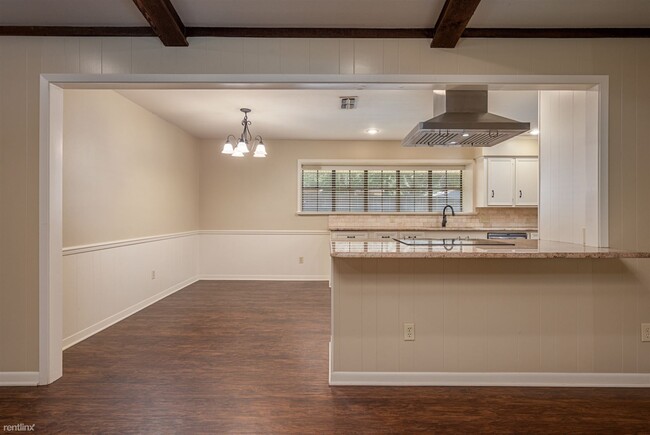 Building Photo - 3 br, 2 bath House - 225 Dublin