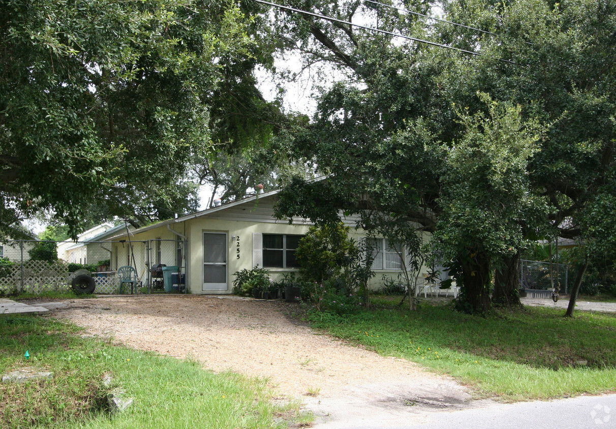 Primary Photo - 2255 19th St