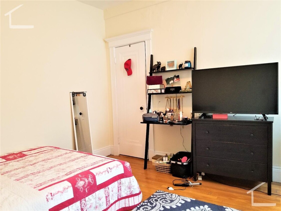 Building Photo - 9 Ayr Rd