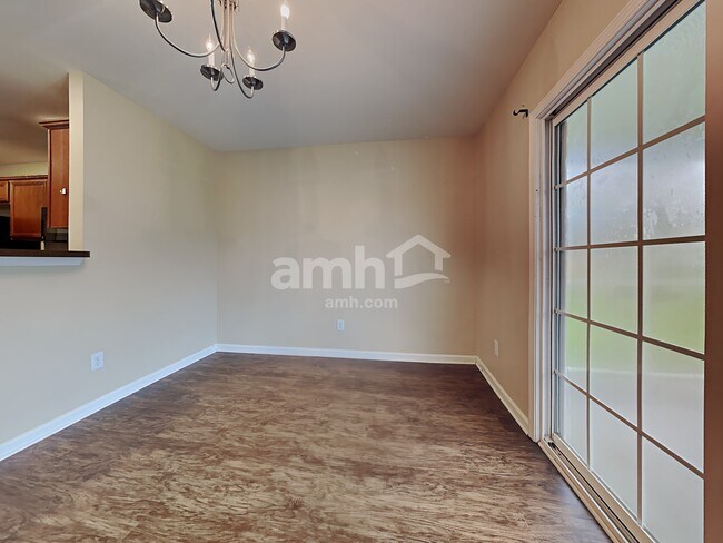 Foto del edificio - 313 Brickhope Ln