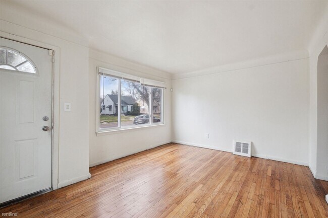 Building Photo - 2 br, 1 bath House - 19616 Wexford St