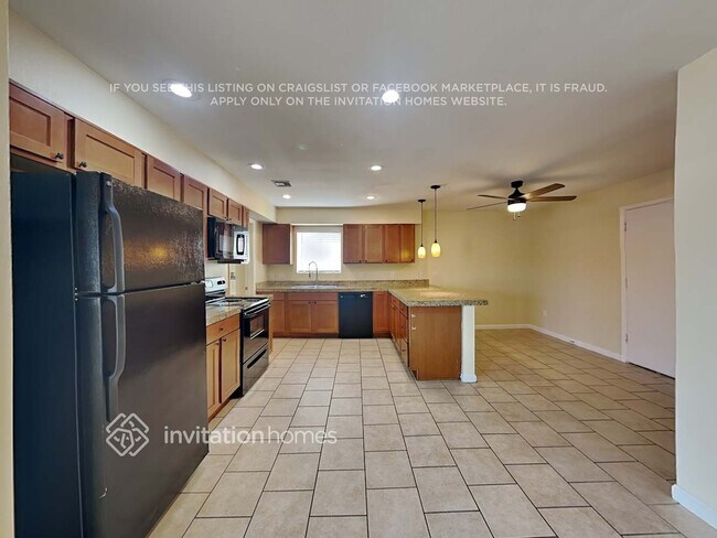 Foto del edificio - 2911 W Laurel Ln