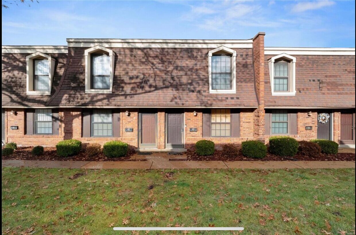 Front - 4279 Mansard Dr