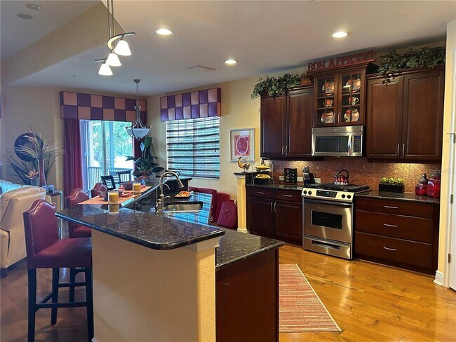 Foto del edificio - 1139 Riverscape St