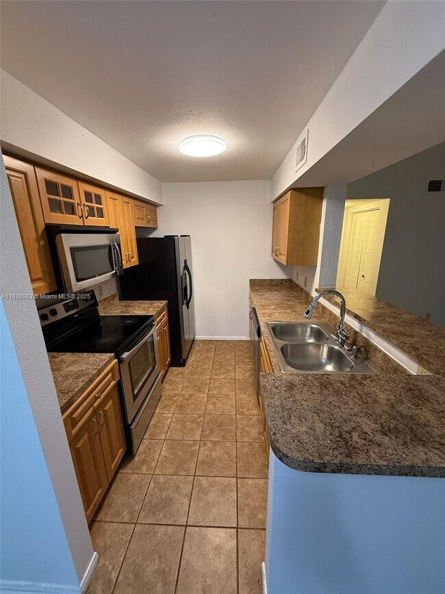 Foto del edificio - 2622 NW 33rd St