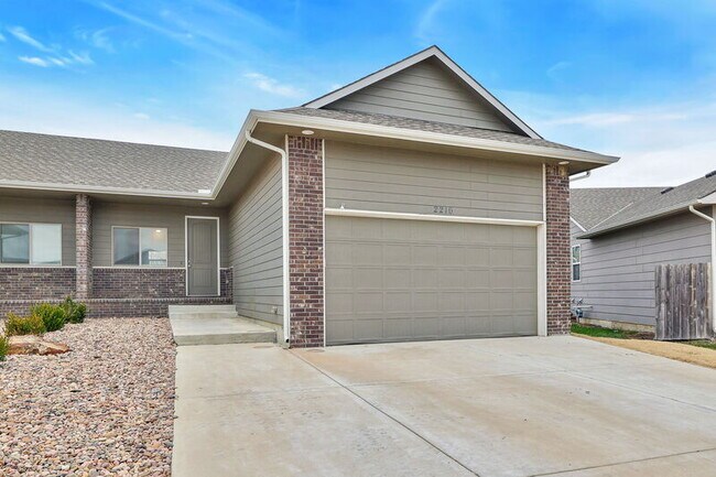 Building Photo - 2216 Quivira Cir