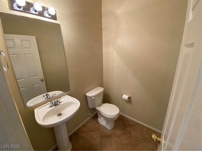 Building Photo - 8825 Rambling Rock Ct