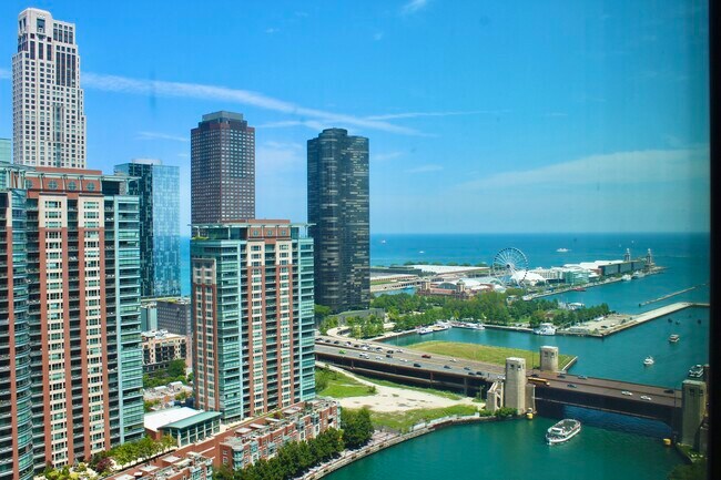 Foto del edificio - 363 E Wacker Dr