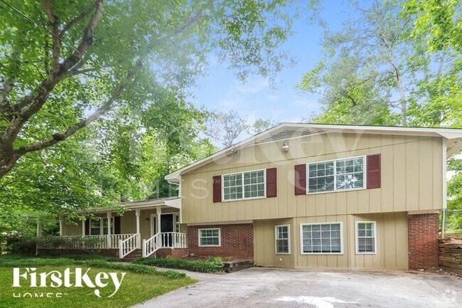 Building Photo - 860 Green Forest Dr