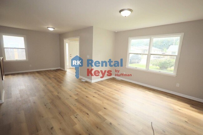 Foto del edificio - 2122 Ravenswood Dr