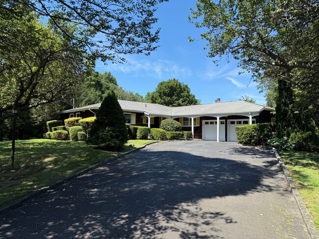 Building Photo - 23 Hardwick Dr