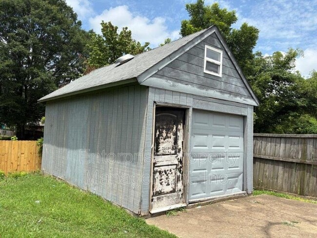 Building Photo - 4891 Shayne Ln