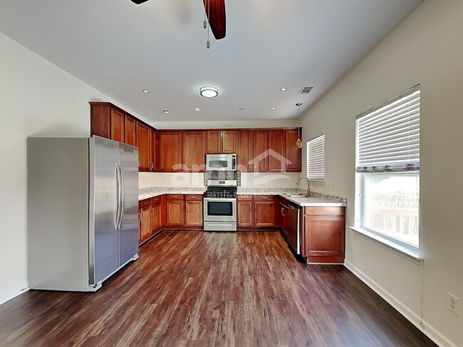 Building Photo - 3515 Herkimer Dr