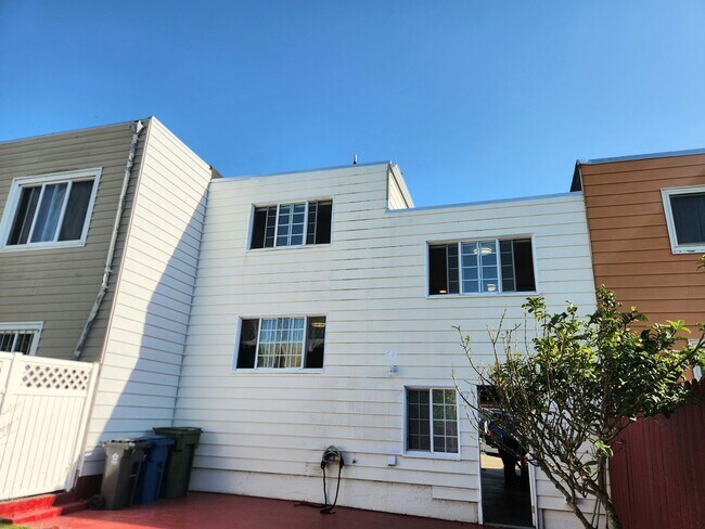 Foto del edificio - Lovely home in Daly City