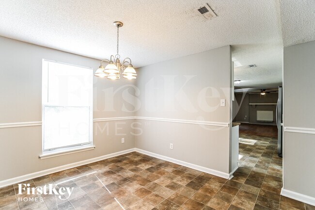 Foto del edificio - 1940 Winsted Ct