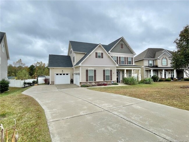 Building Photo - 82 Revolutionary Rd