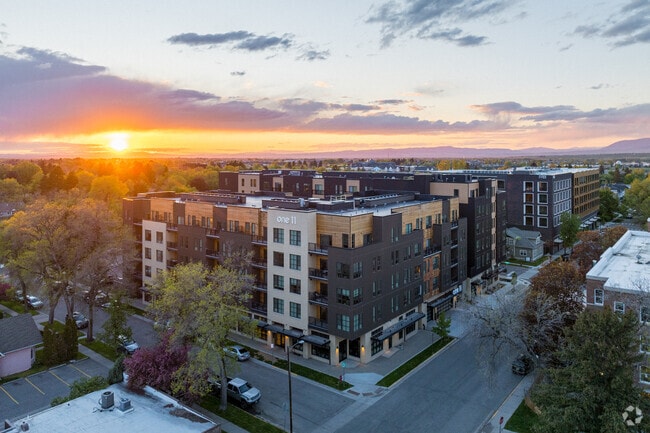 Building Photo - One 11 Lofts