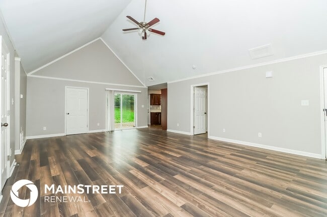 Building Photo - 1303 Bellingham Dr