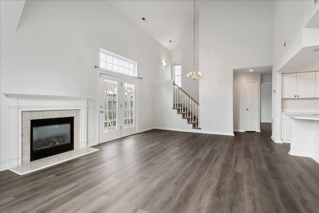 Foto del edificio - 3BR Townhouse | Main-Level Primary Suite | Gables at York County | Near Langley AFB & NASA