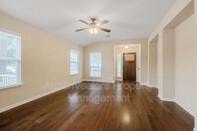 Building Photo - 8532 Harrier Dr