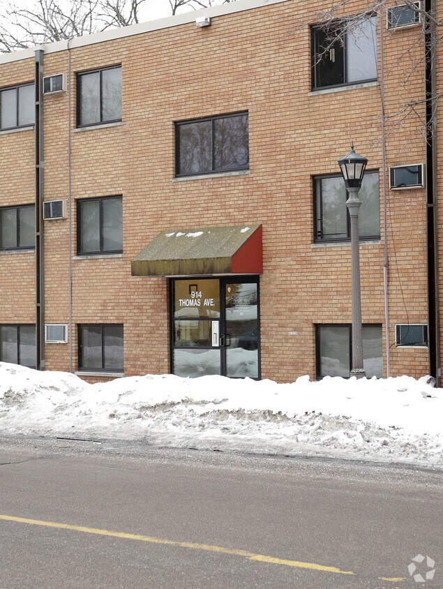 Foto del edificio - 914 Thomas Ave