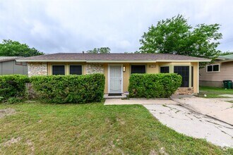 Building Photo - 7103 Howerington Cir