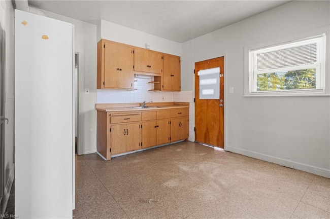 Building Photo - 15300 Waterloo Rd