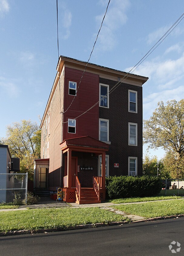 Building Photo - 922 Jay St