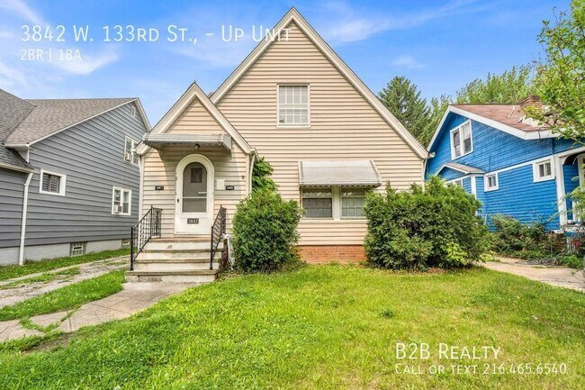 Building Photo - Newly renovated 2 Bedroom / 1 Bath Apartment