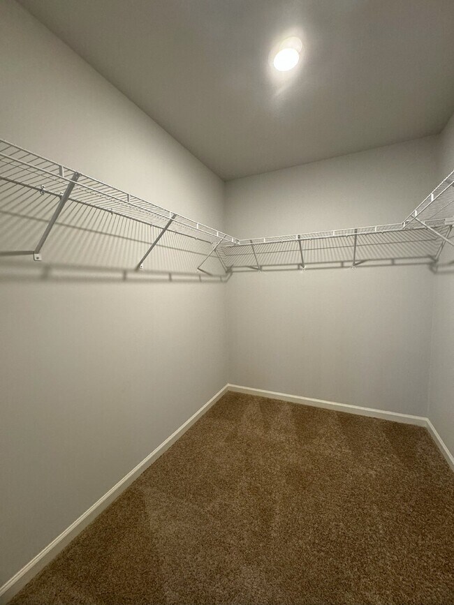 Foto del edificio - "Spacious and Elegant 5-Bedroom Home with ...